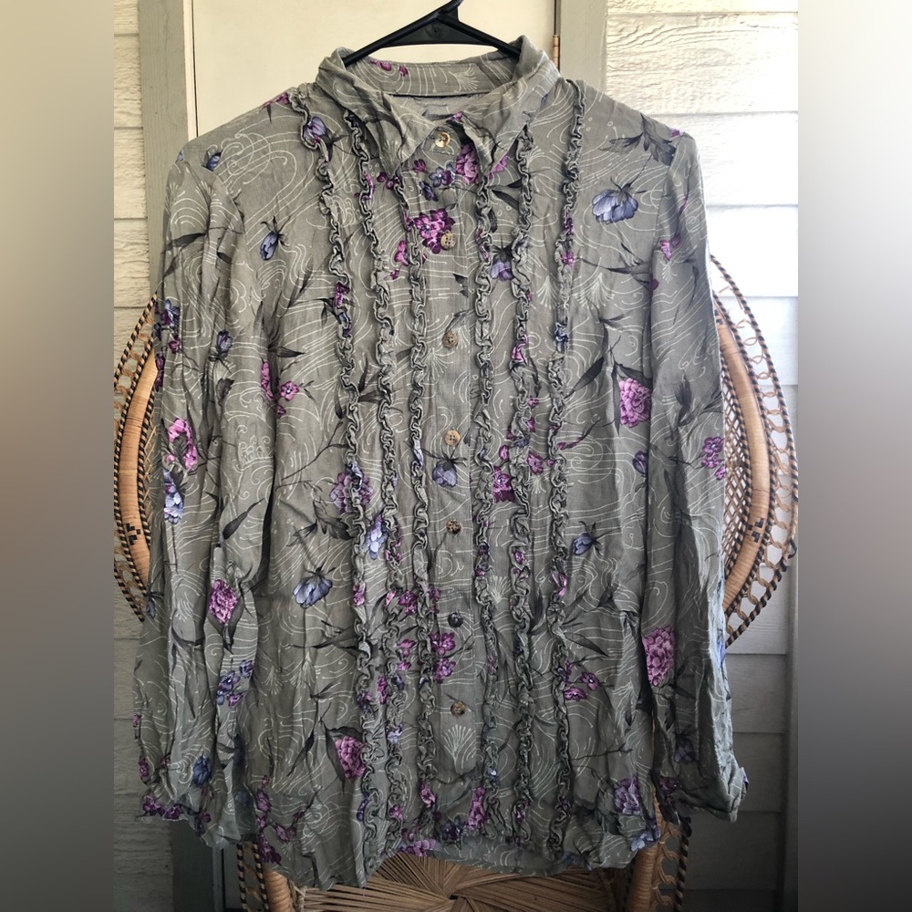 Vintage Cottagecore Green Long sleeve Button-up Blouse w/Ruffles 80s/90s